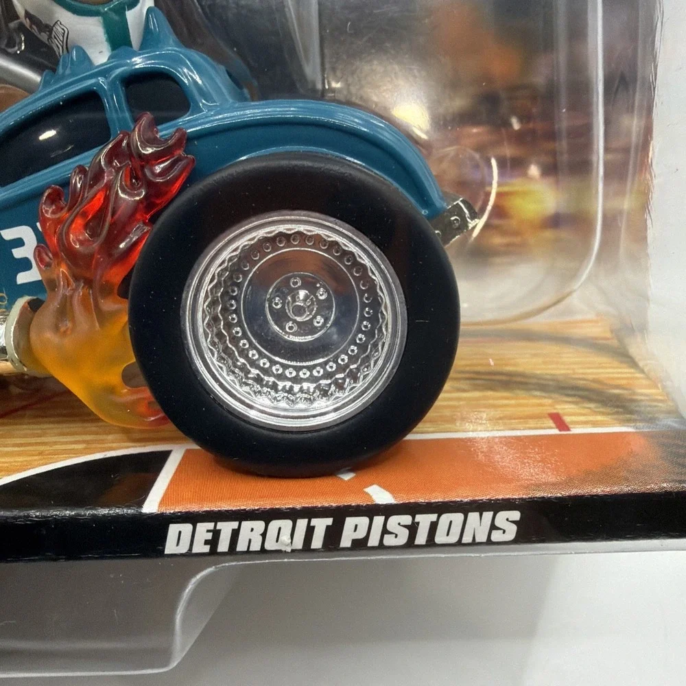 Hot Wheels Radical Rides #33 Grant Hill Hot Rod Figurine New from 1998‎
